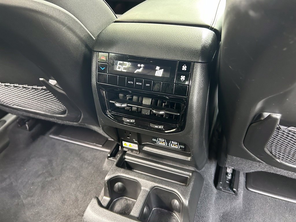 Certified 2025 Jeep Grand Cherokee L Altitude RWD image 43