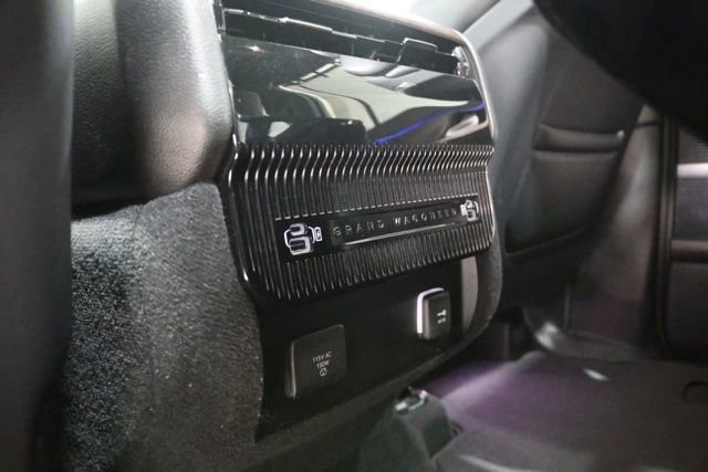 Used 2023 Jeep Grand Wagoneer 4WD image 32