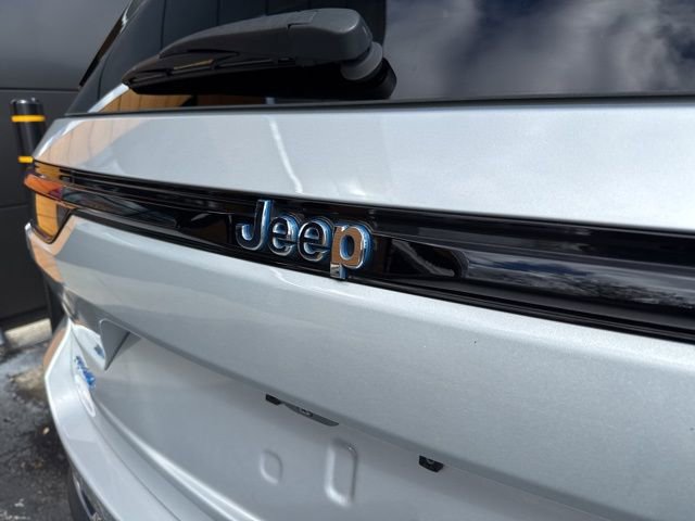 Used 2024 Jeep Grand Cherokee Limited 4xe image 29