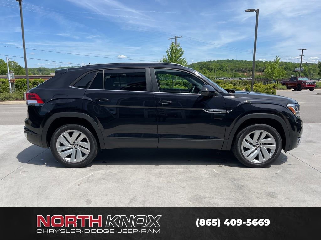 Used 2021 Volkswagen Atlas Cross Sport SE AWD/4WD image 19