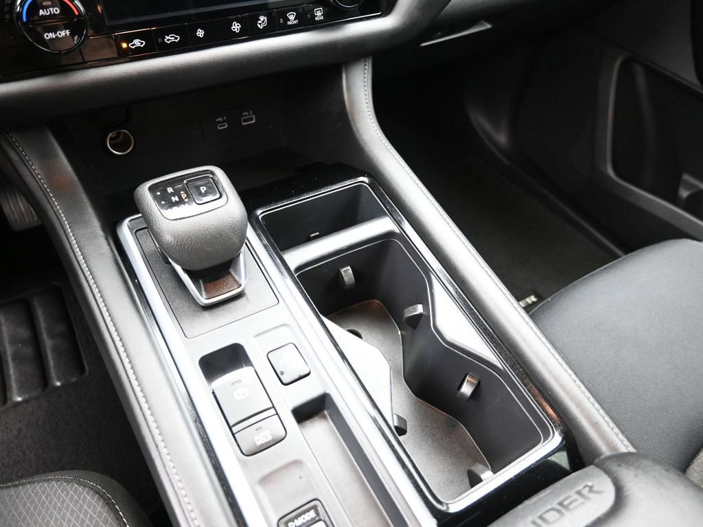 Certified 2024 Nissan Pathfinder SV image 20