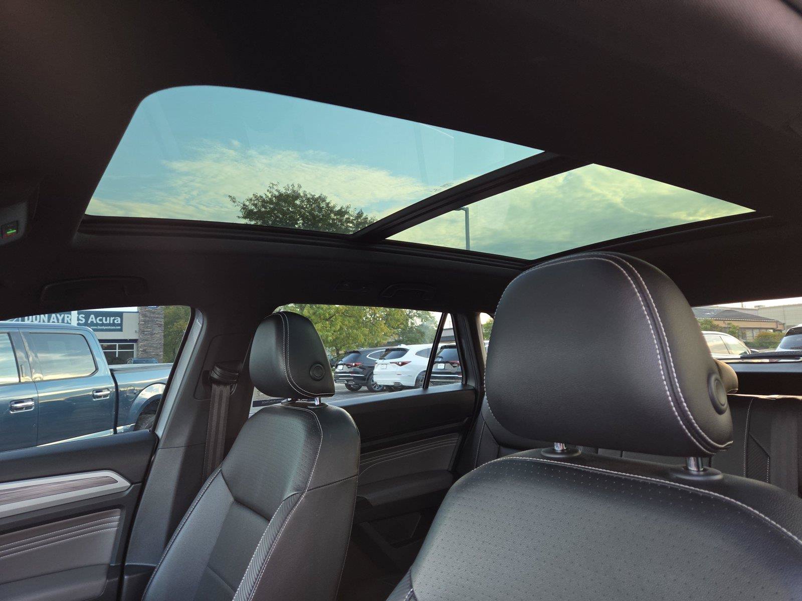 Used 2022 Volkswagen Atlas Cross Sport SE w/ Panoramic Sunroof Package AWD/4WD image 23