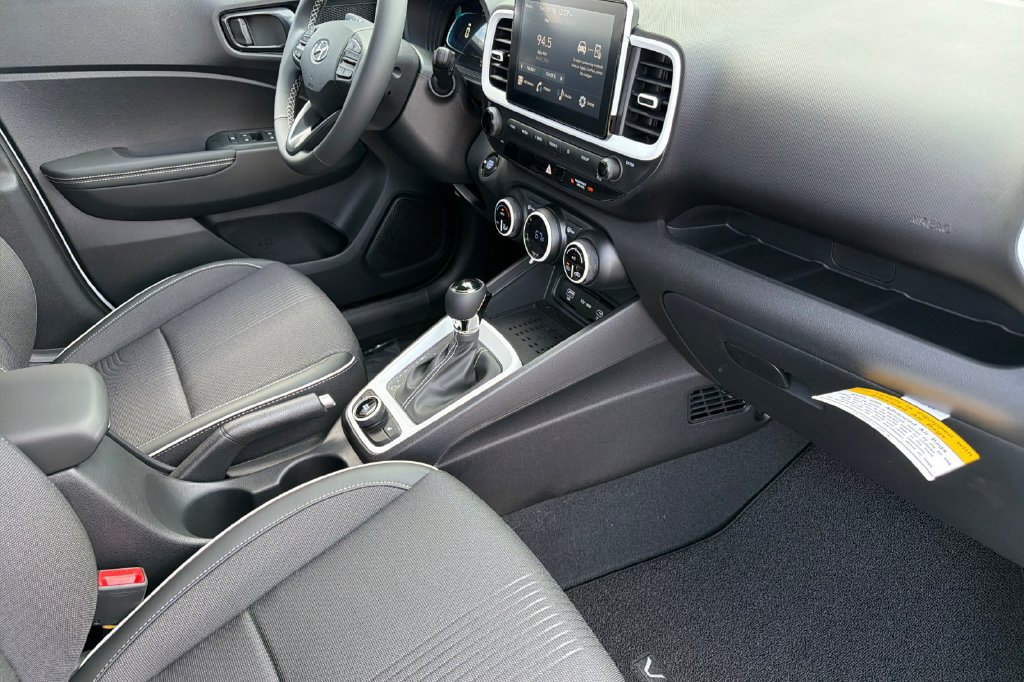 New 2026 Hyundai Venue SEL FWD image 13