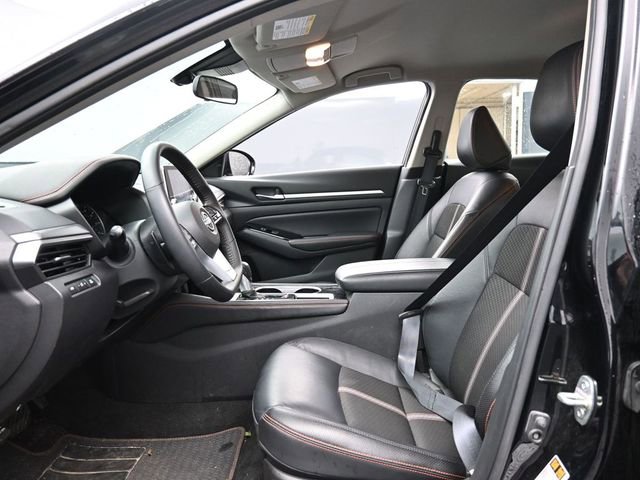 Used 2025 Nissan Altima 2.5 SR image 18