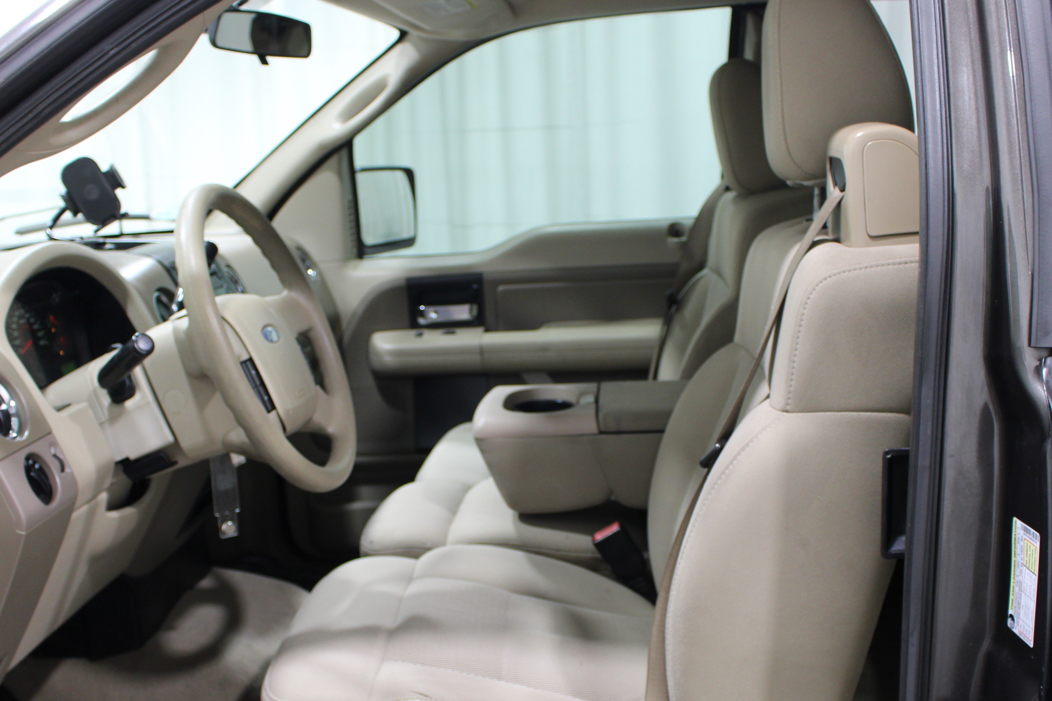 Used 2006 Ford F150 XLT AWD/4WD image 3