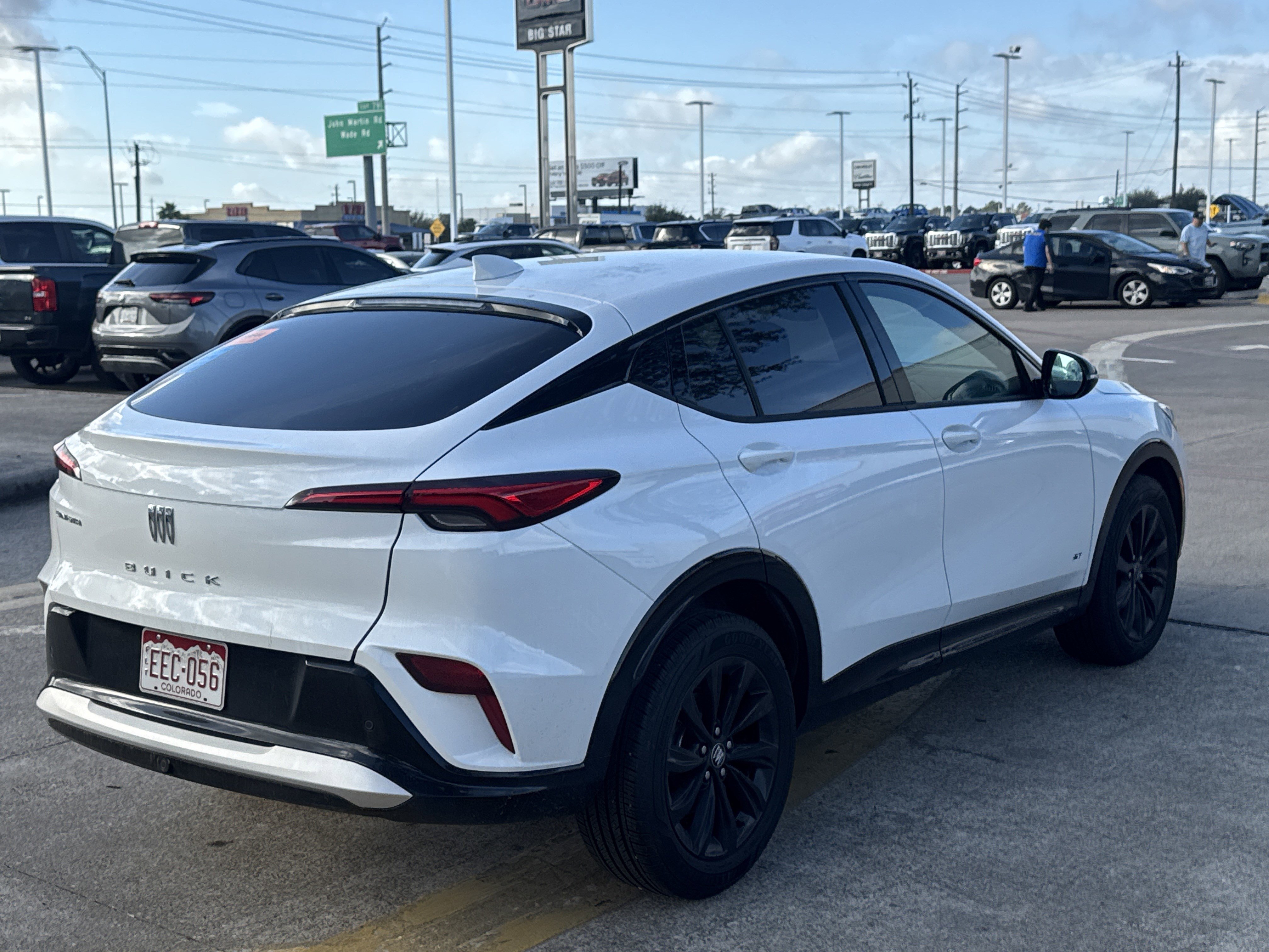 Used 2025 Buick Envista Sport Touring image 10