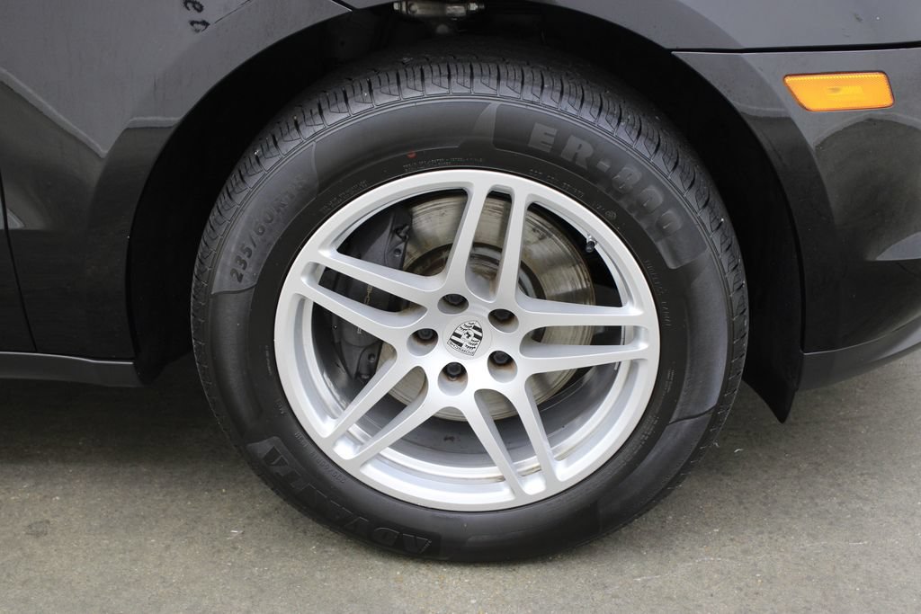 Used 2020 Porsche Macan AWD/4WD image 15