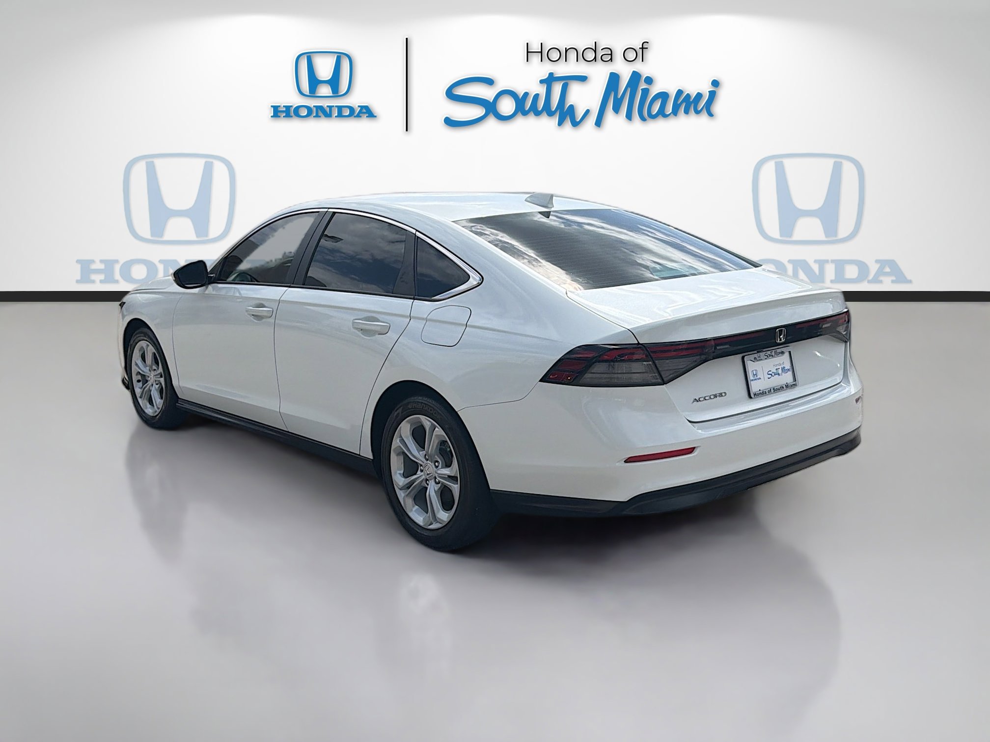 Certified 2024 Honda Accord LX image 5