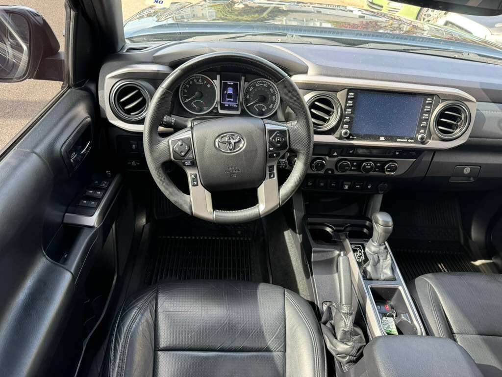 Used 2021 Toyota Tacoma Limited w/ Blackout Package (TMS) AWD/4WD image 7
