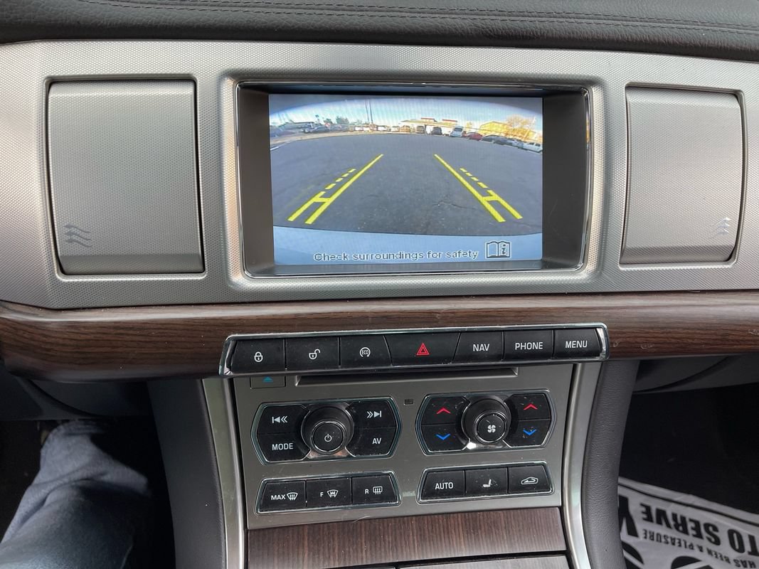 Used 2013 Jaguar XF 3.0 AWD/4WD image 25