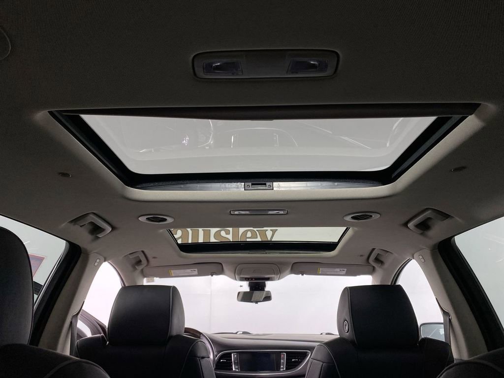 Used 2020 Buick Enclave Avenir w/ Avenir Technology Package image 21