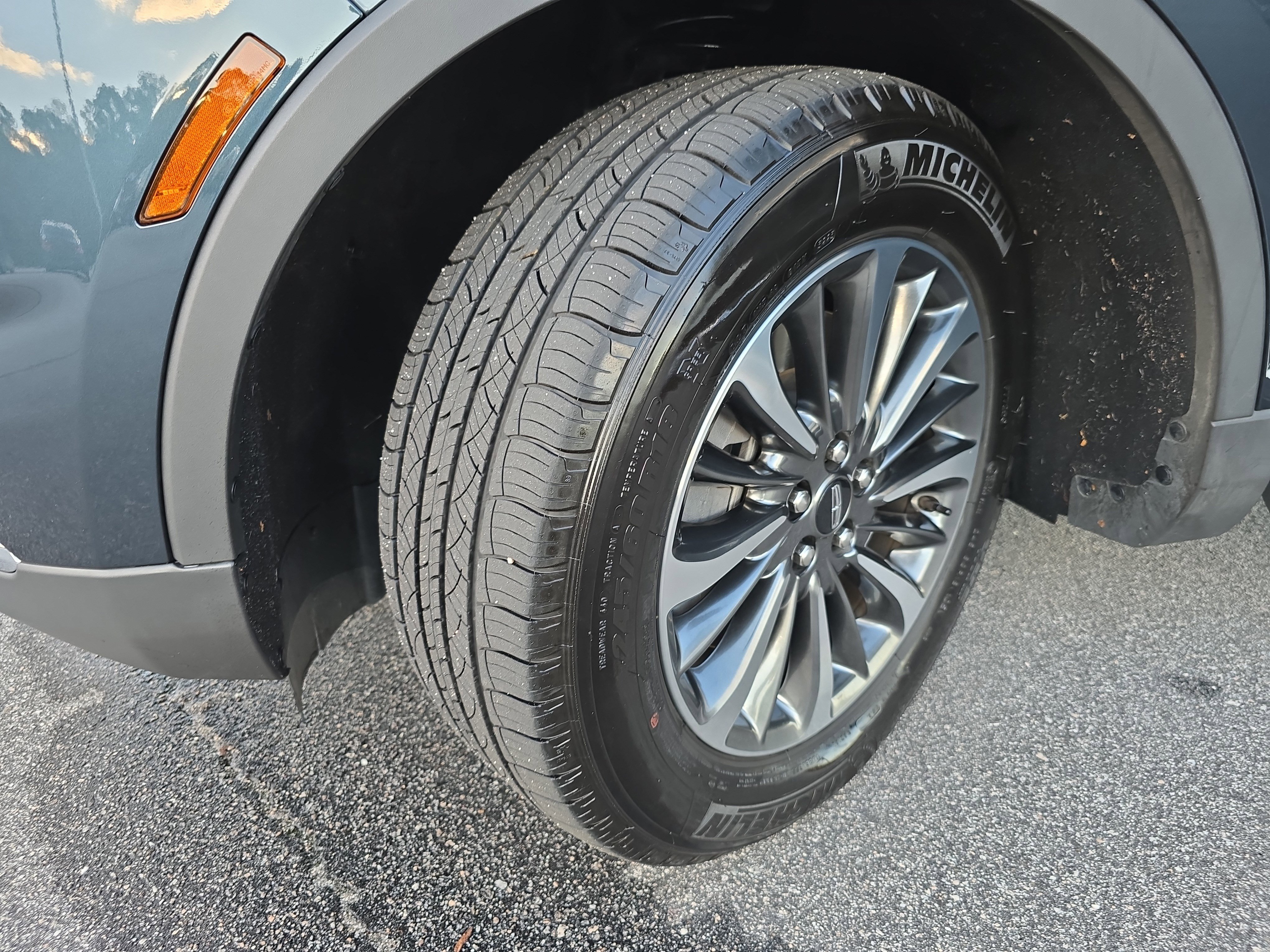 Used 2023 Lincoln Nautilus Reserve w/ Cargo Utility Package image 32