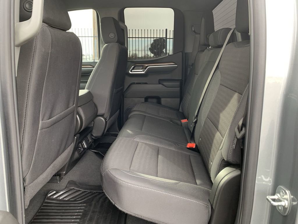 Certified 2025 Chevrolet Silverado 1500 LT image 23