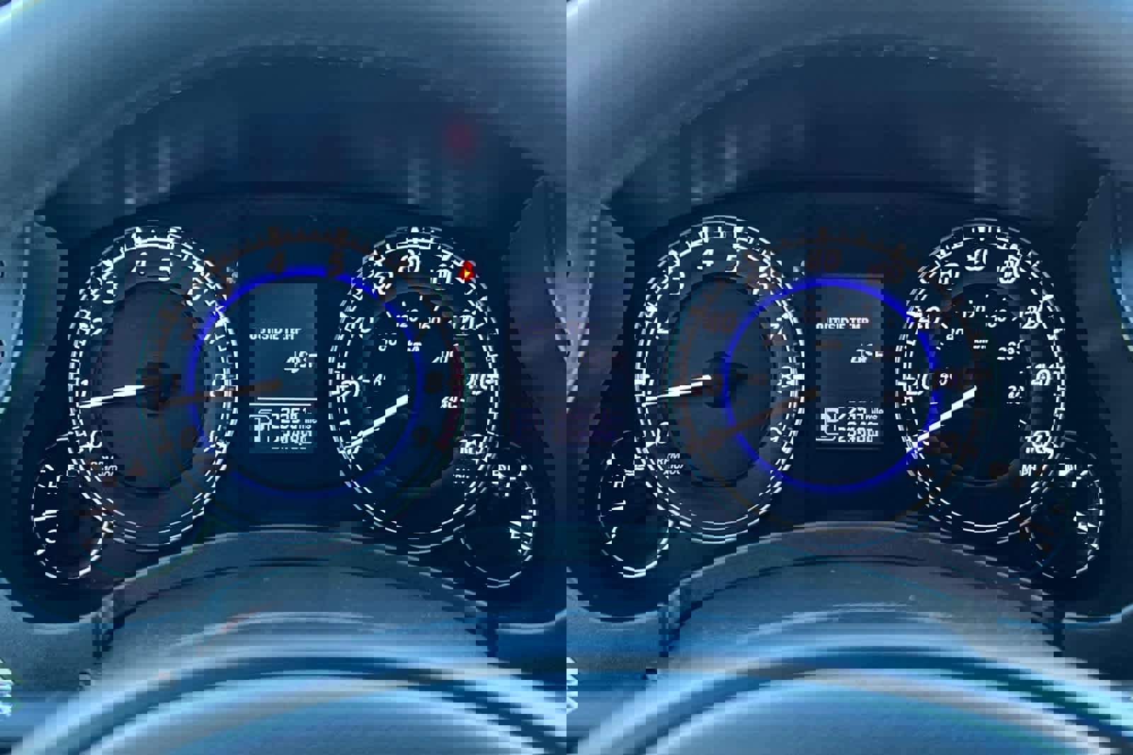 Used 2016 INFINITI QX50 2WD w/ Deluxe Touring Package image 29