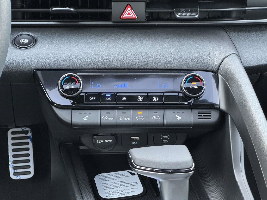 New 2026 Hyundai Elantra SEL Sport FWD image 21