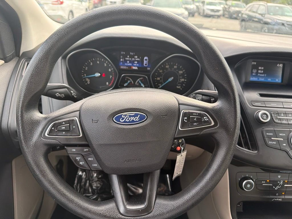 Used 2016 Ford Focus SE FWD image 34