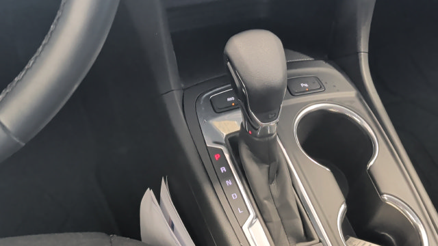Used 2024 Chevrolet Equinox LT AWD/4WD image 19