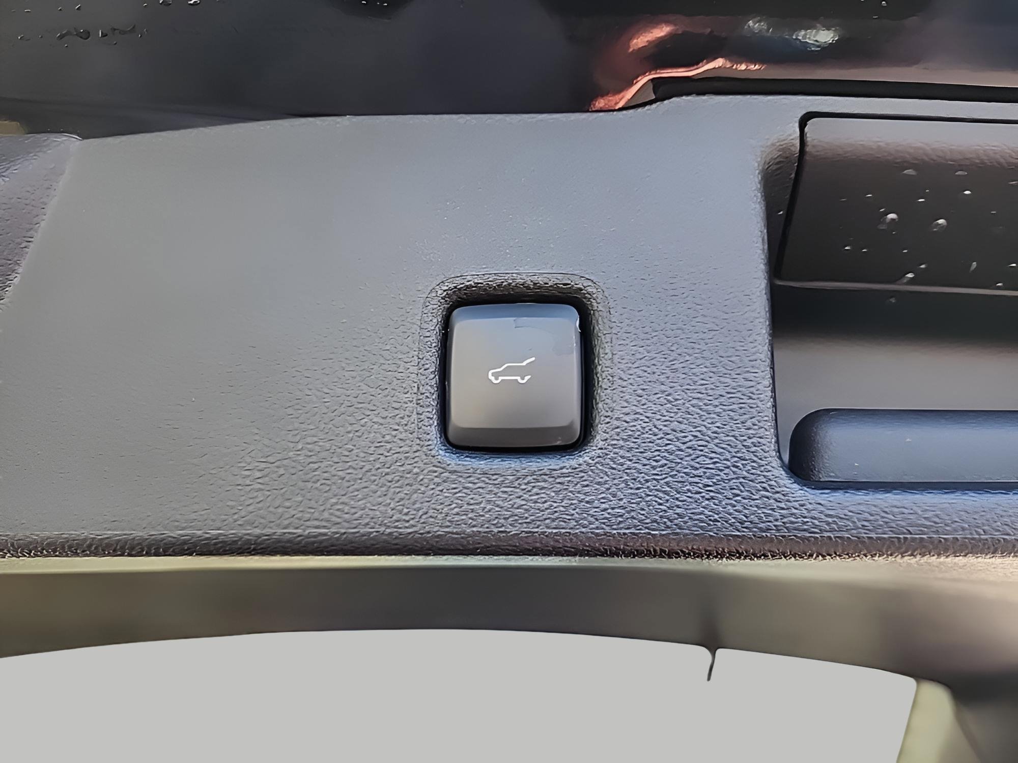 Certified 2023 Ford Escape Active w/ Tech Pack #2 image 11