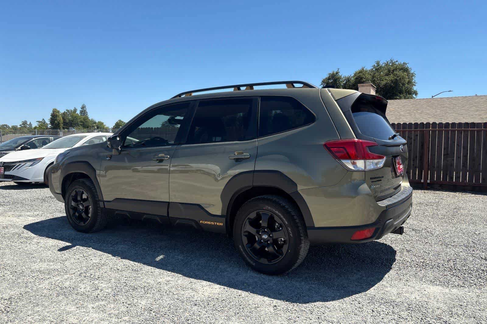 Used 2025 Subaru Forester Wilderness w/ Wilderness Package AWD/4WD image 8