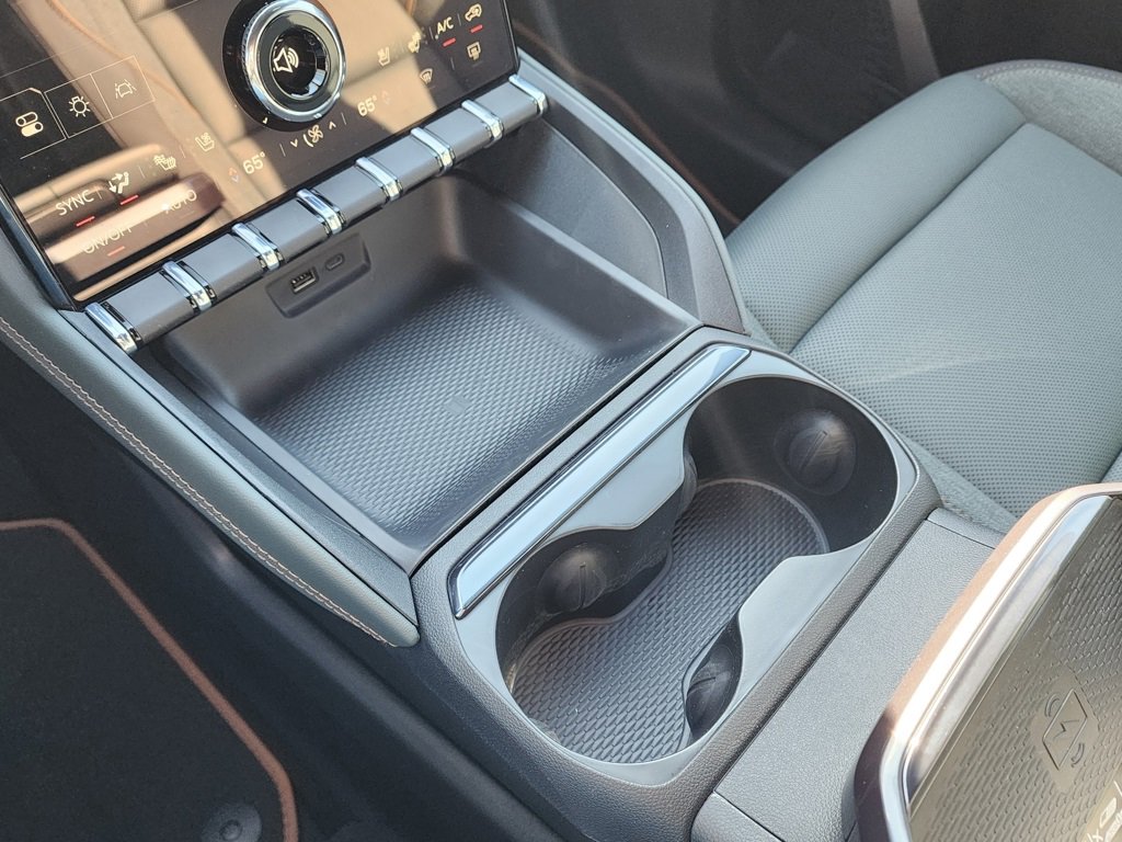 New 2026 GMC Terrain AT4 w/ Convenience Package III image 32