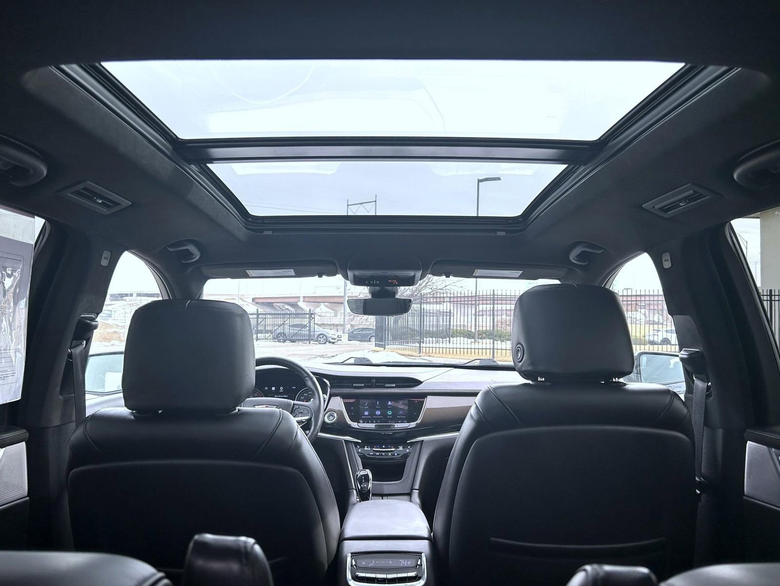 Used 2022 Cadillac XT6 Sport w/ Platinum Package image 24