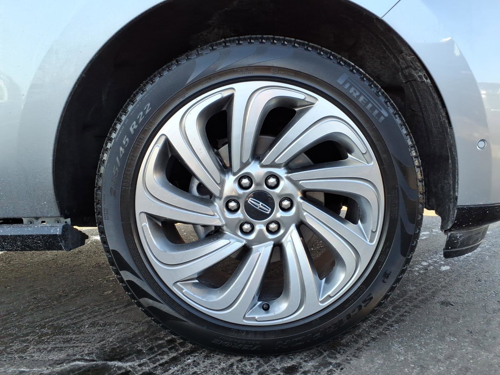 Certified 2024 Lincoln Navigator L Reserve image 9