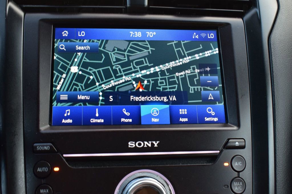 Used 2020 Ford Fusion Titanium image 31