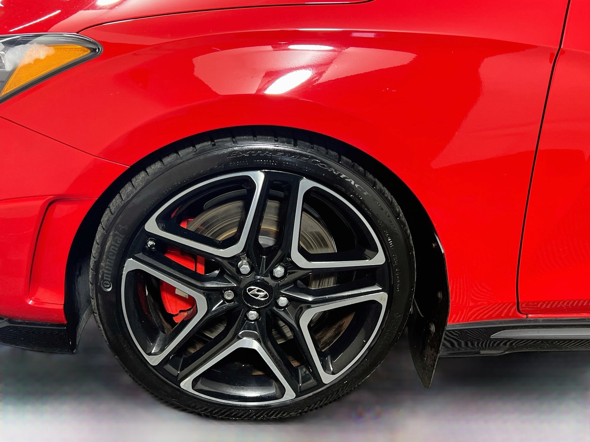 Used 2022 Hyundai Veloster N FWD image 13