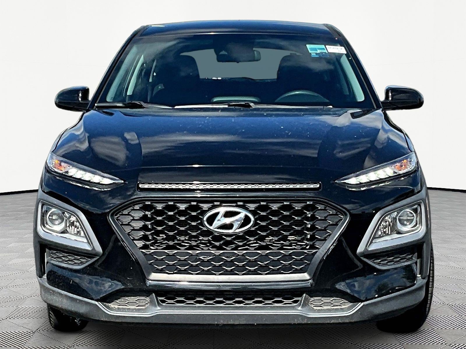 Used 2021 Hyundai Kona SE AWD/4WD image 2
