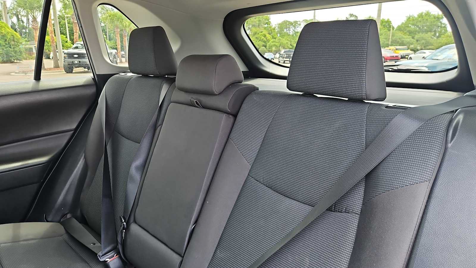 Used 2022 Toyota RAV4 LE AWD/4WD image 24