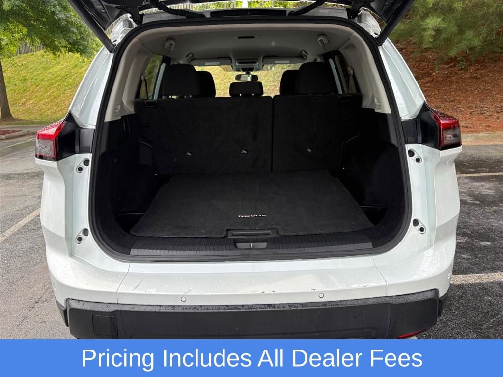 Used 2024 Nissan Rogue SV AWD/4WD image 26