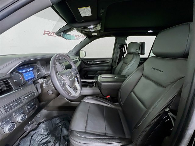 Used 2021 GMC Yukon Denali w/ Denali Ultimate Package image 9
