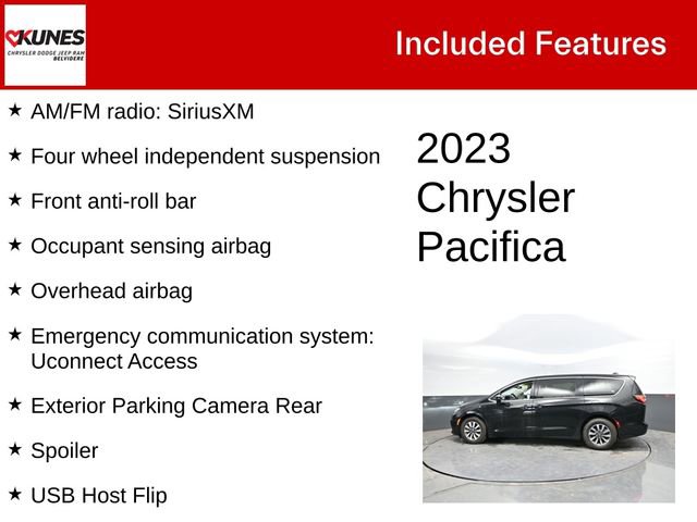 Used 2023 Chrysler Pacifica Touring-L FWD image 4