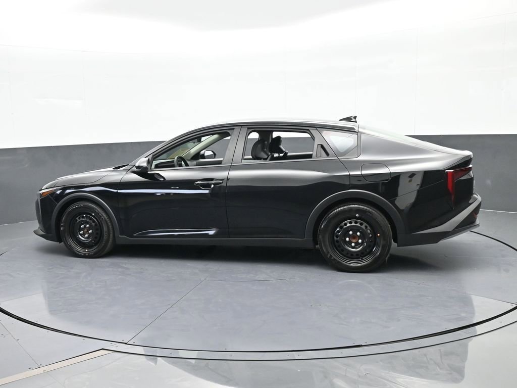 Used 2025 Kia K4 LX image 3