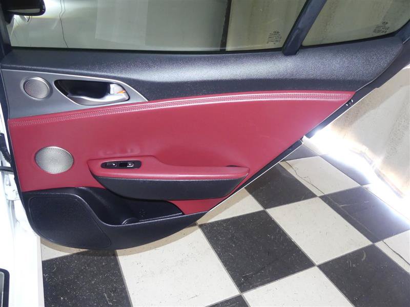 Used 2020 Kia Stinger GT2 AWD/4WD image 34