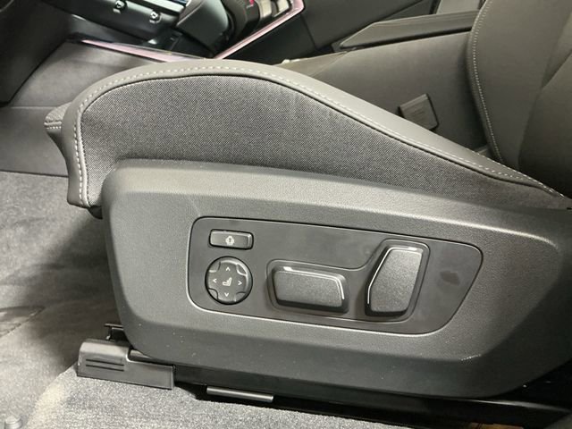 New 2026 BMW X3 xDrive30 w/ Convenience Package image 23