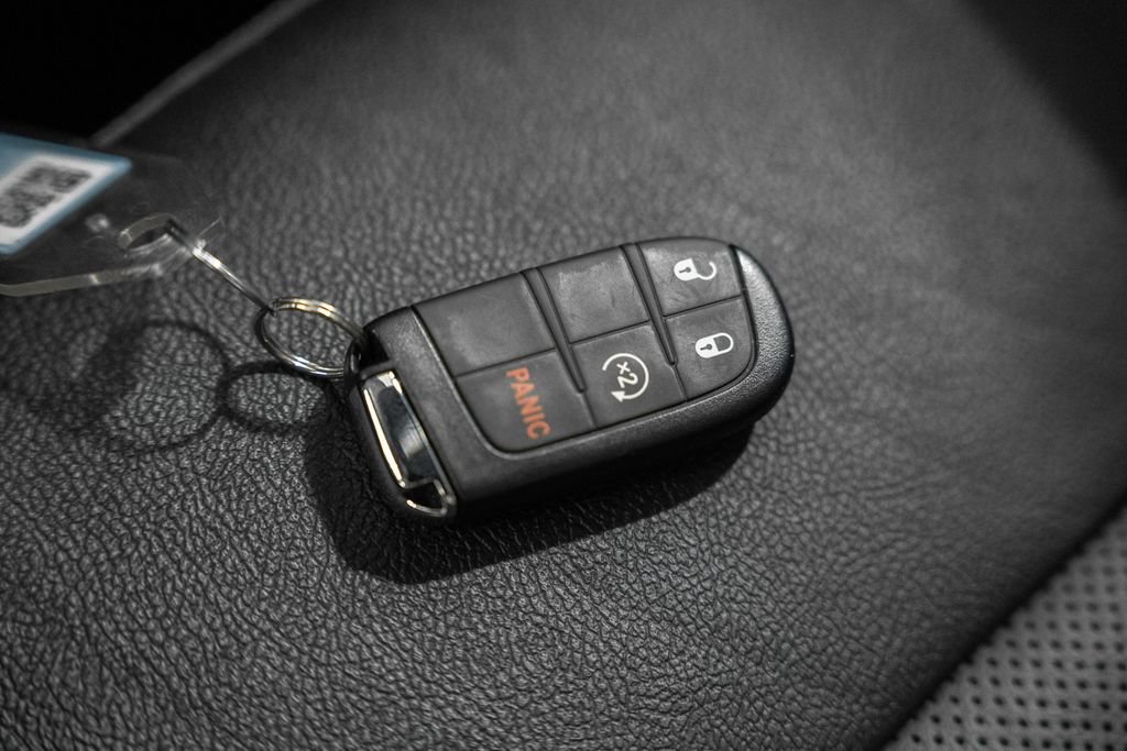 Certified 2023 Jeep Compass Latitude AWD/4WD image 32