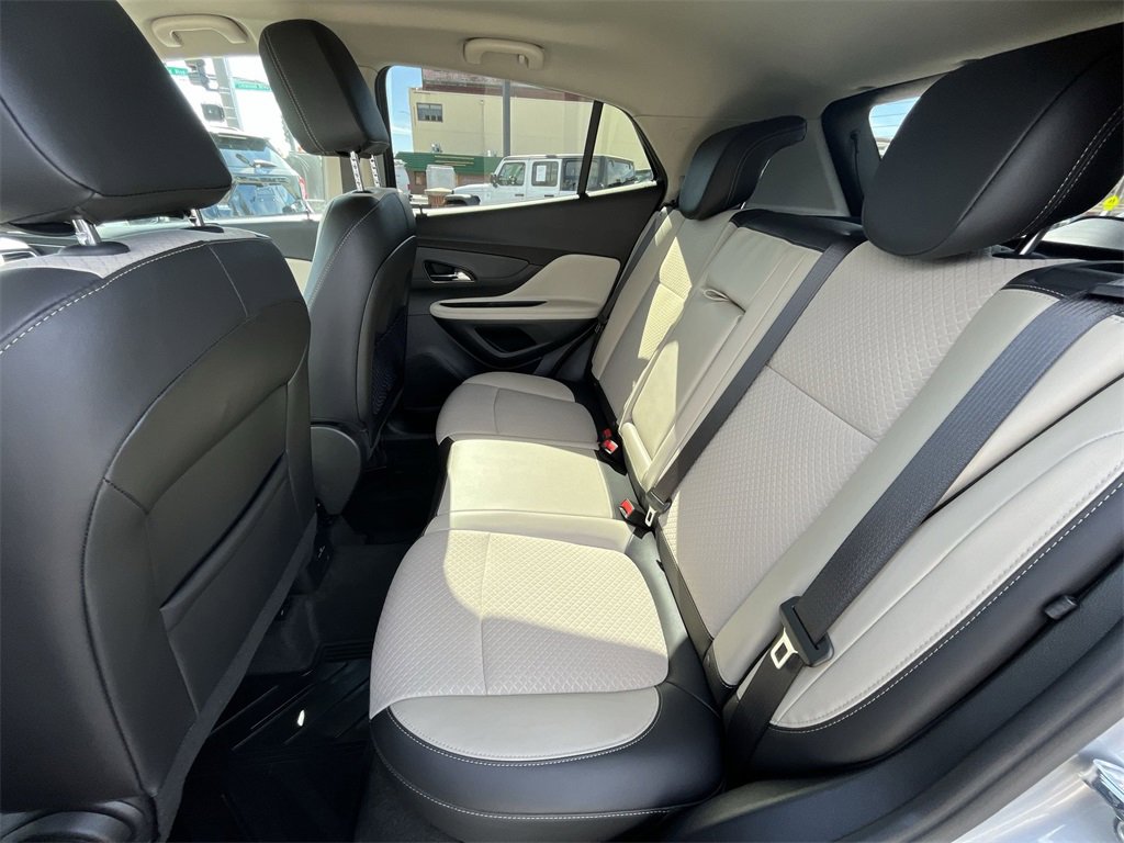 Used 2021 Buick Encore Preferred w/ Safety Package image 28