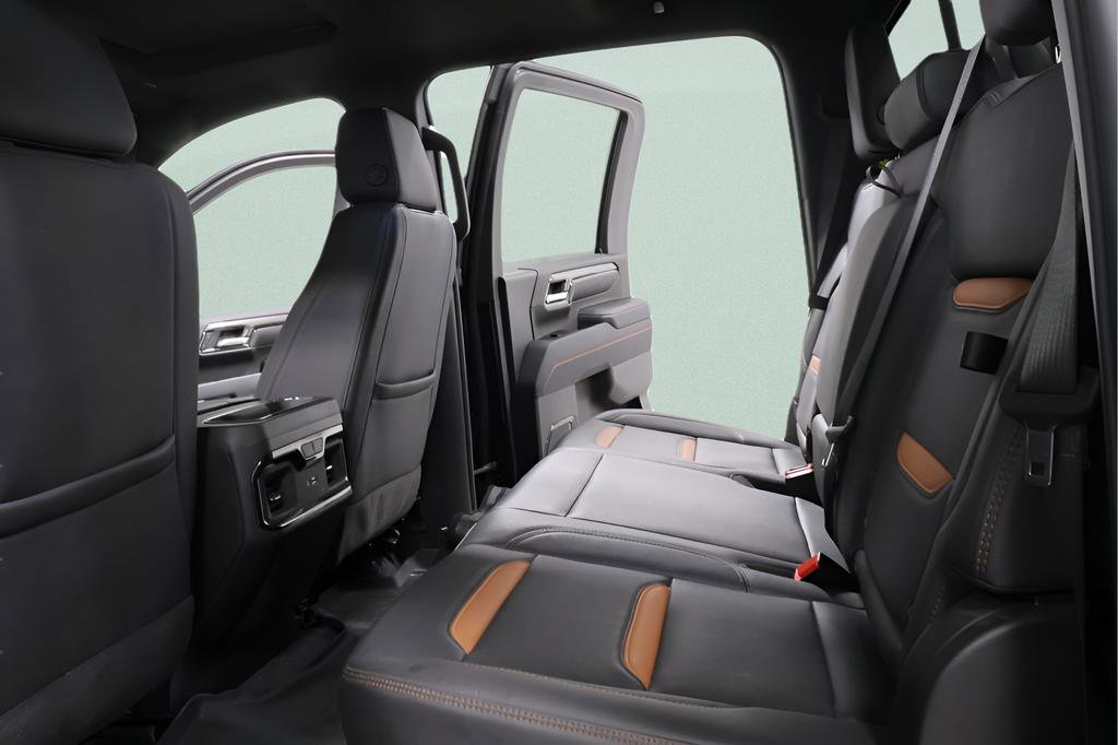 Used 2025 GMC Sierra 2500 AT4 w/ AT4 Premium Plus Package image 25