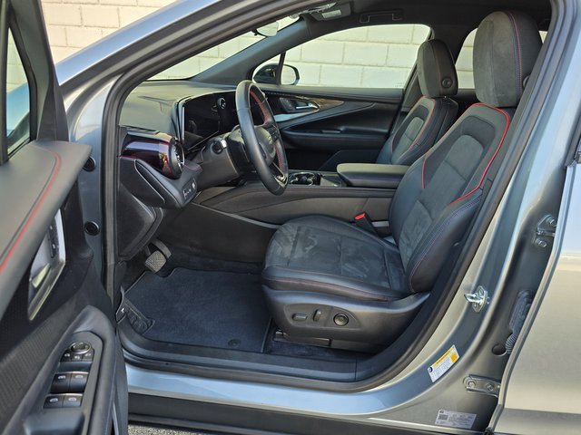 Used 2024 Chevrolet Blazer EV RS image 19