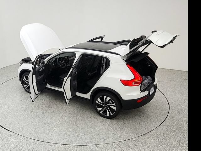 New 2026 Volvo XC40 B5 Ultra w/ Protection Package Premier AWD/4WD image 40