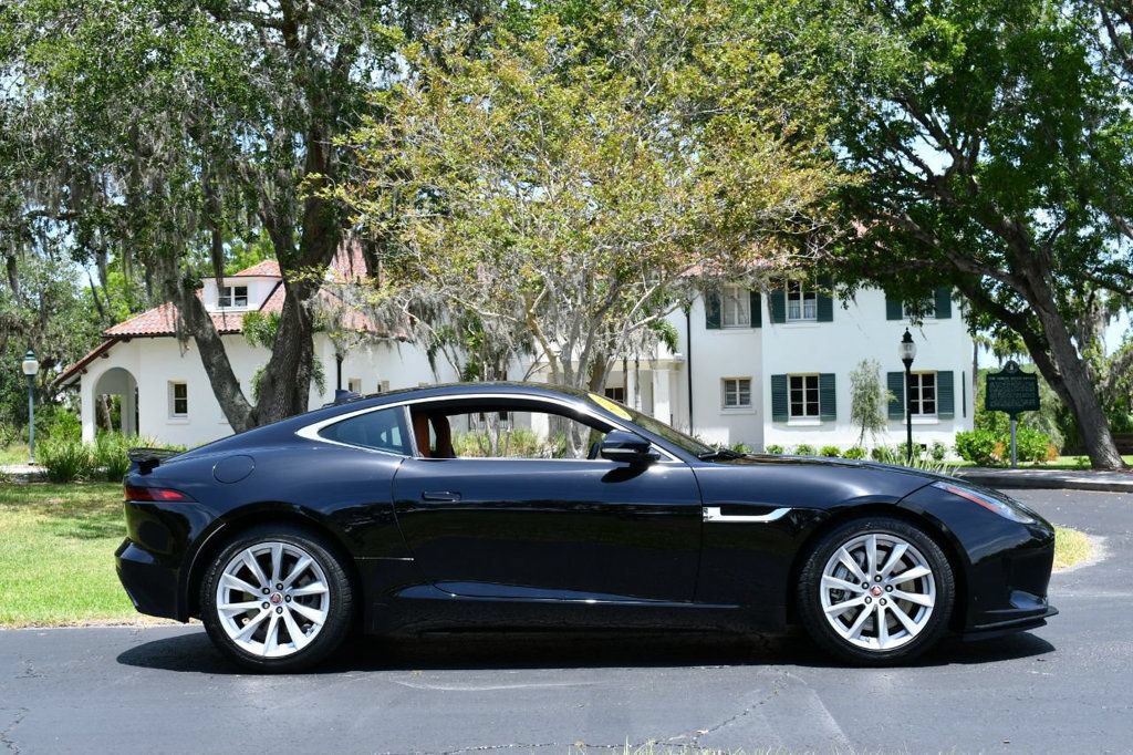 Used 2018 Jaguar F-TYPE Coupe RWD image 7