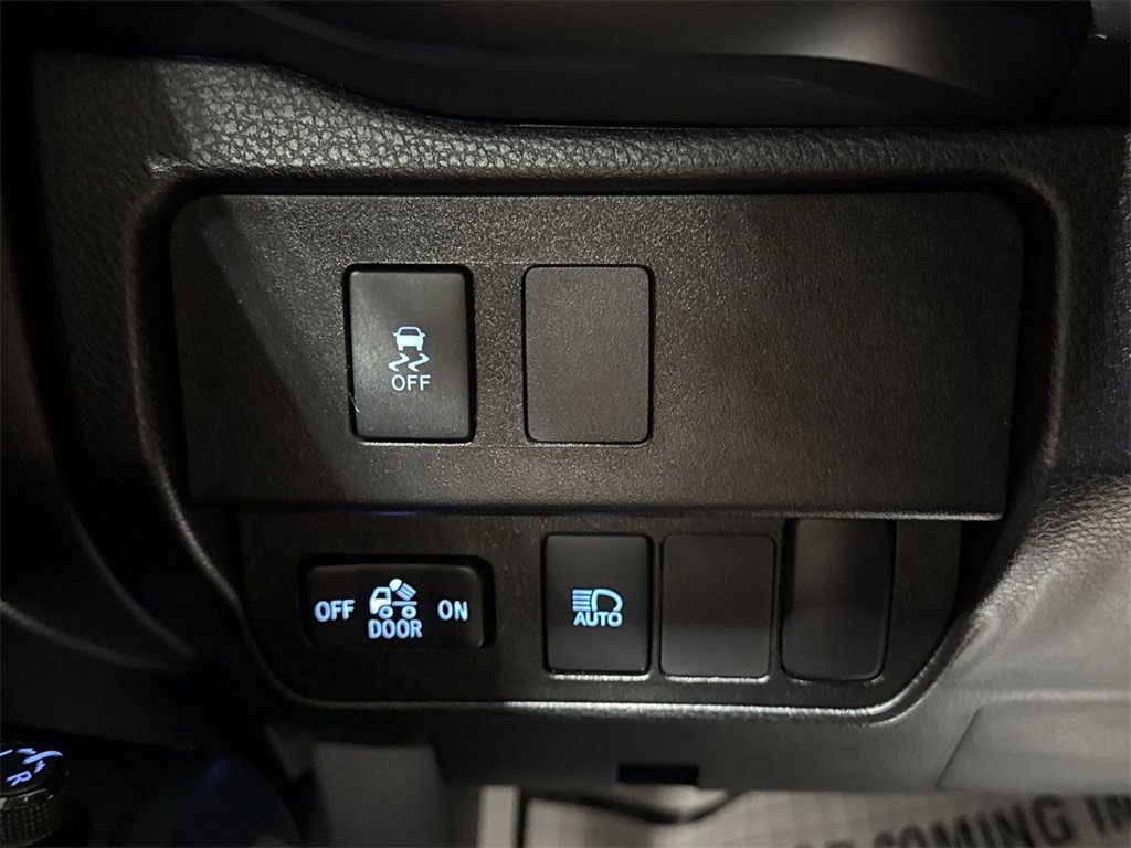 Used 2021 Toyota Tacoma SR image 17