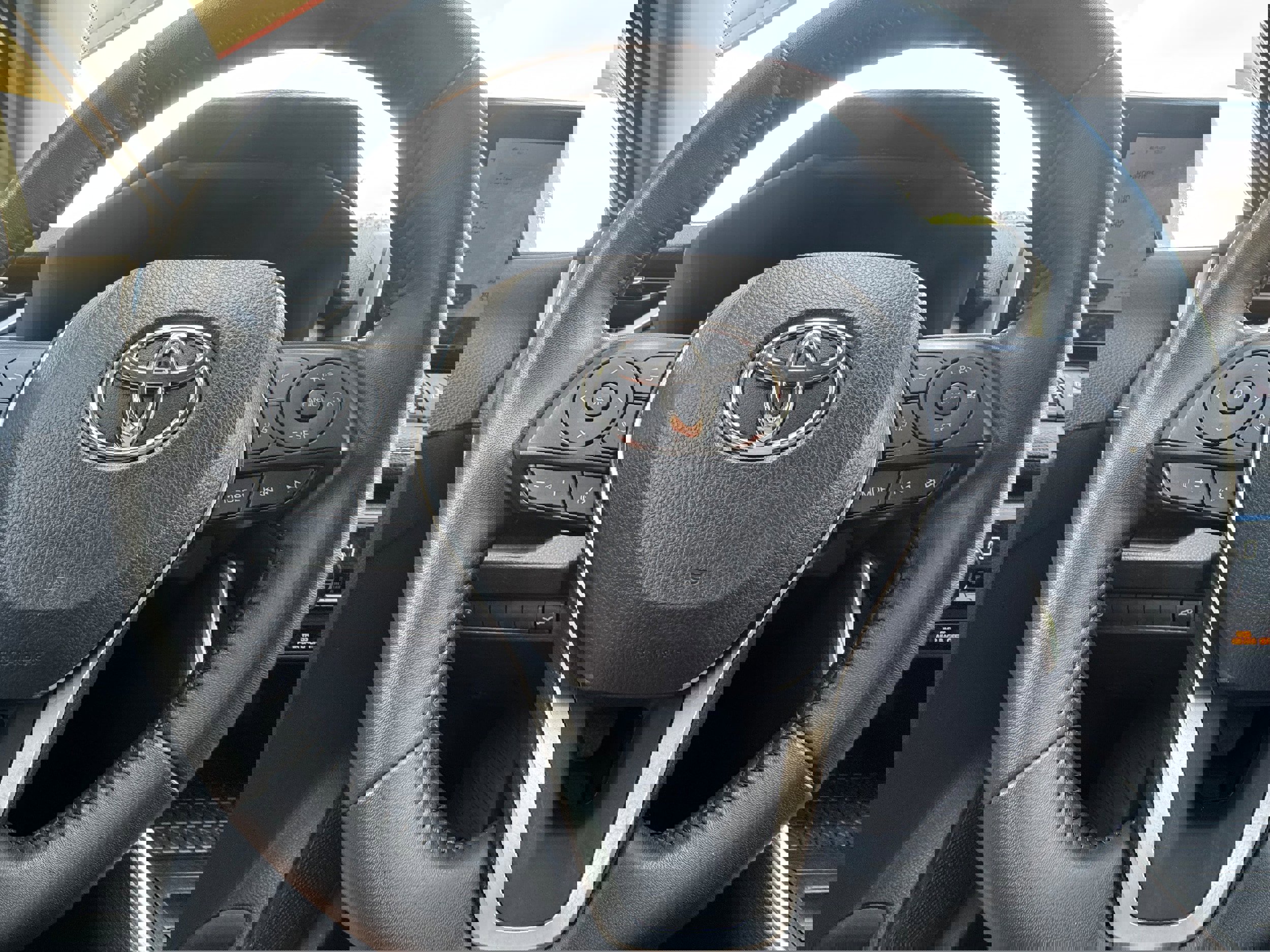 Used 2024 Toyota RAV4 XLE Premium image 22