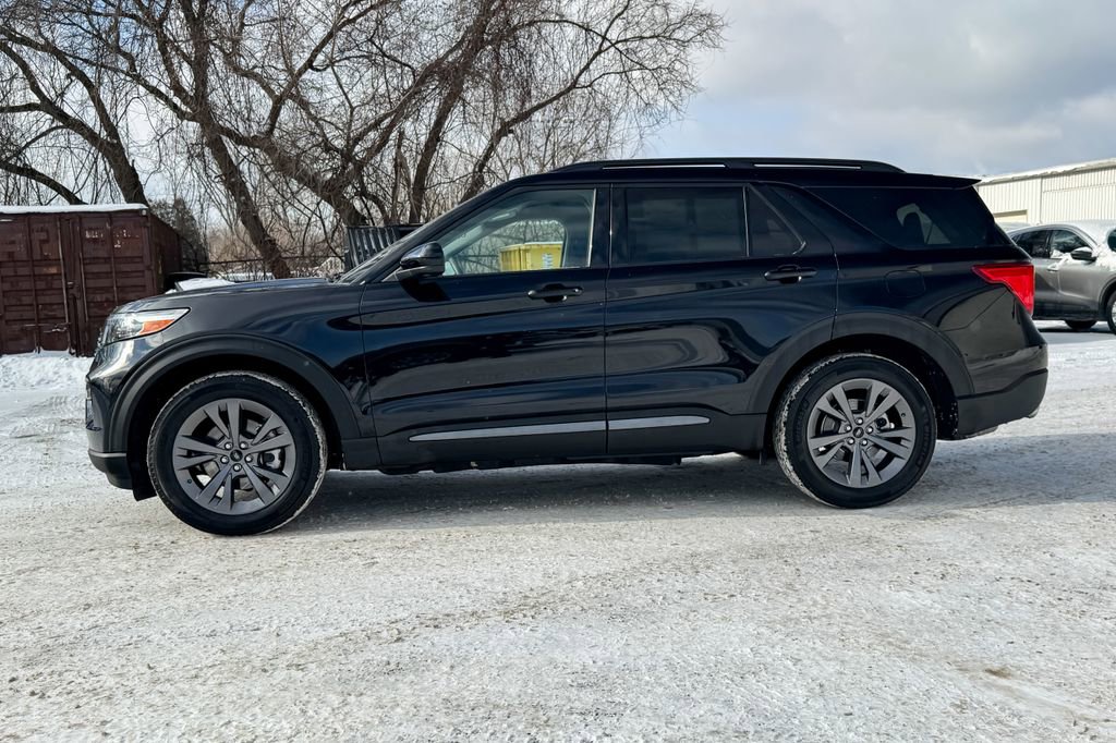Certified 2024 Ford Explorer XLT w/ Equipment Group 202A image 6