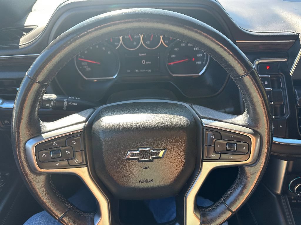 Used 2021 Chevrolet Tahoe Z71 w/ Luxury Package AWD/4WD image 31