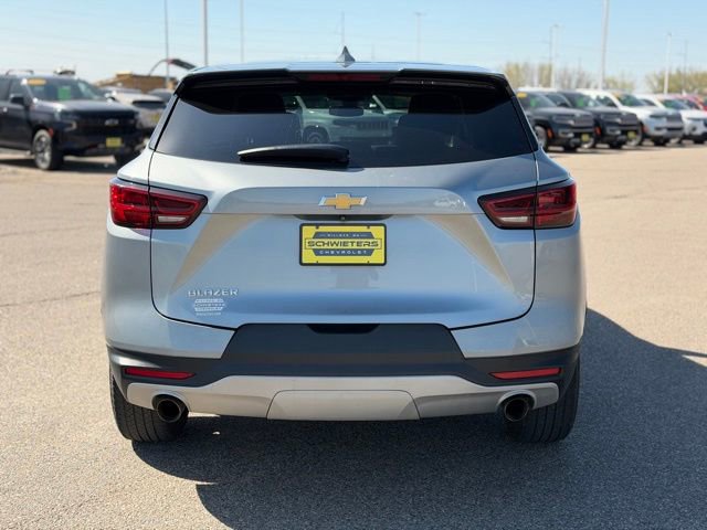 Used 2023 Chevrolet Blazer LT FWD image 7