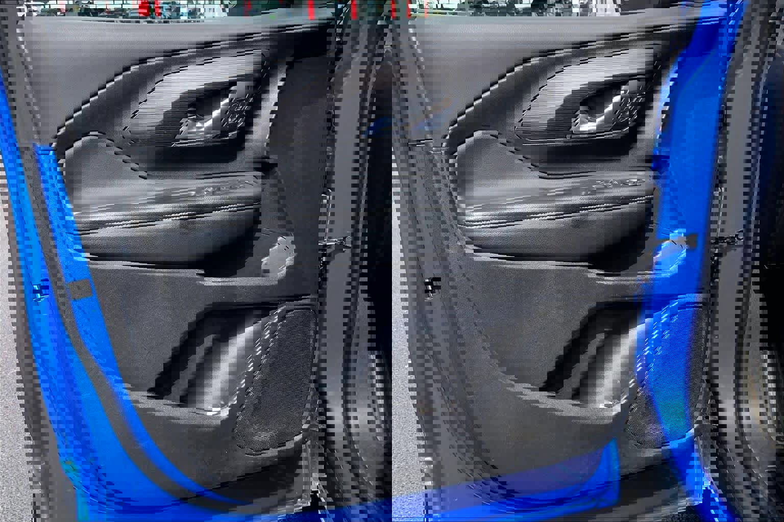 Used 2024 GMC Terrain SLE w/ Elevation Edition image 22