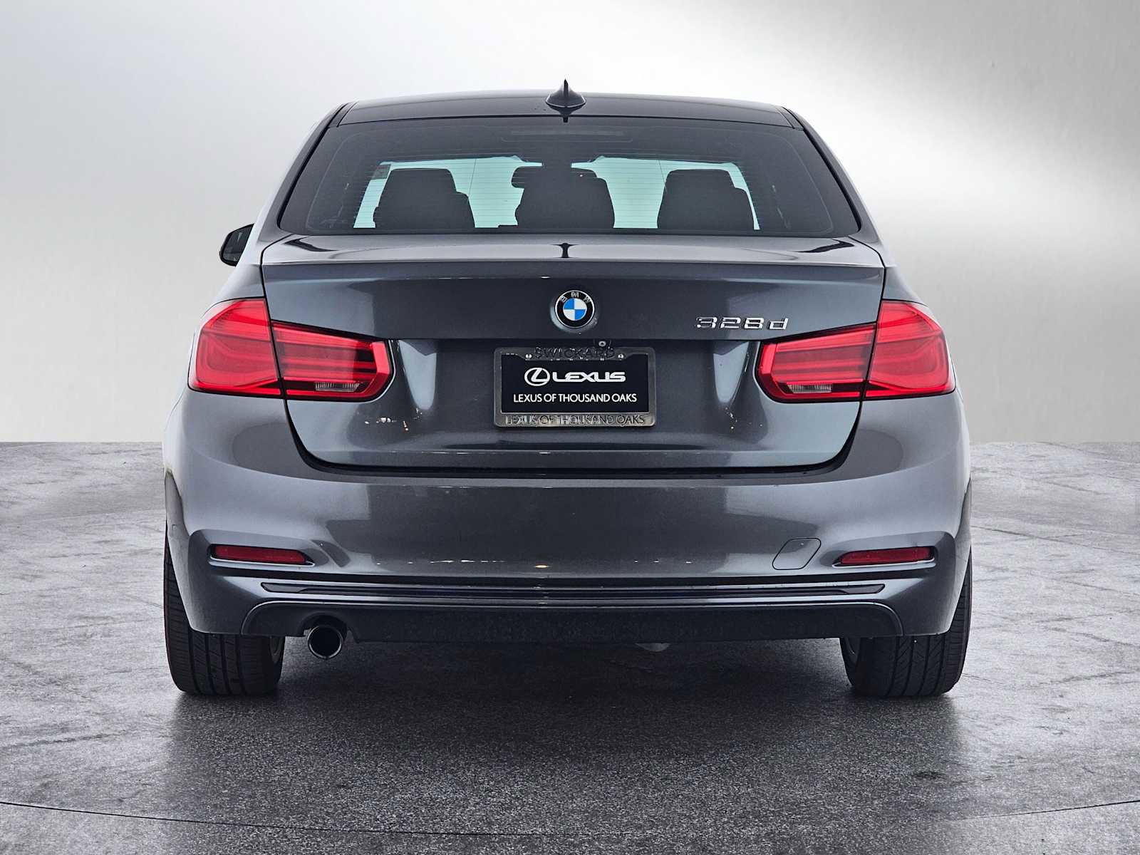 Used 2018 BMW 328d Sedan image 6