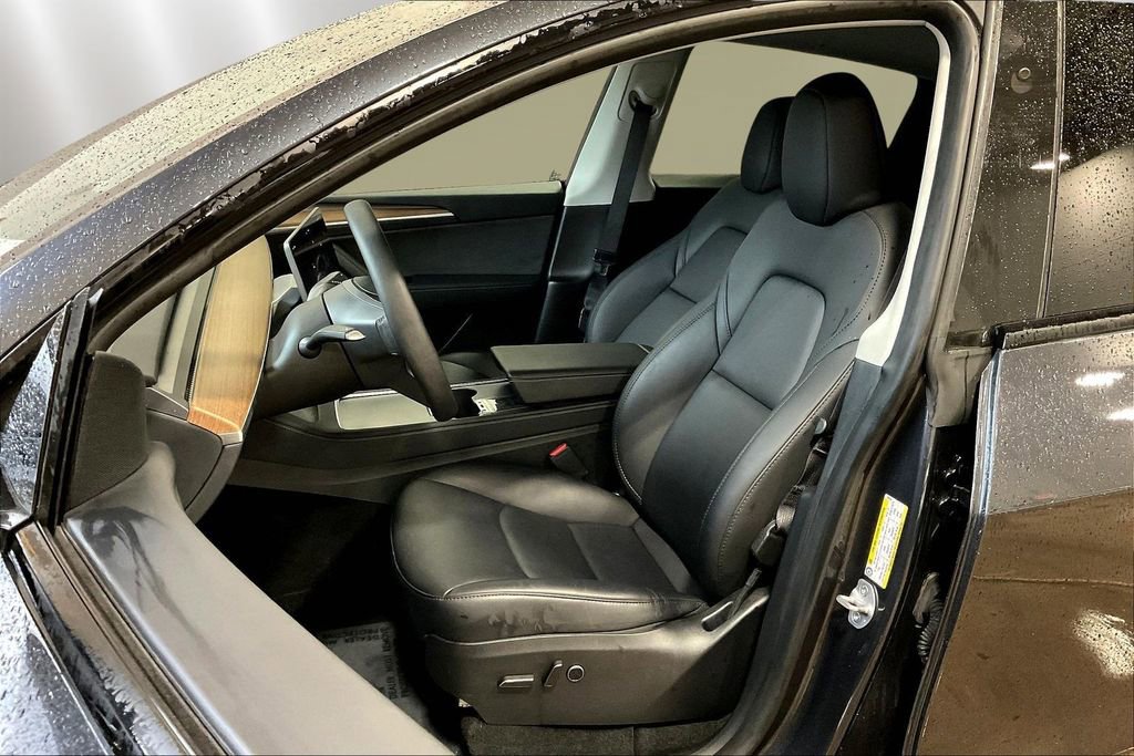 Used 2024 Tesla Model Y 2WD image 20